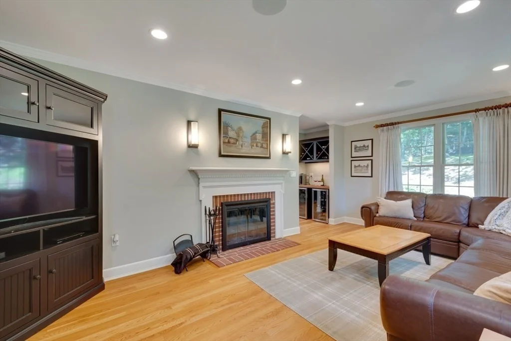 Photo of 37 Spruce Rd