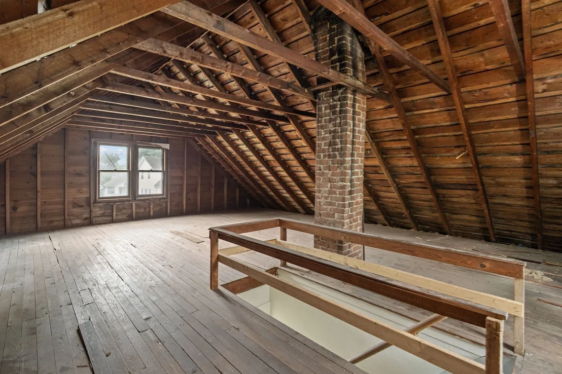 Photo of 615 White St