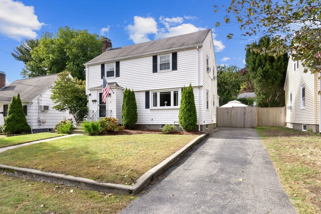 Photo of 15 Maple Valley Rd