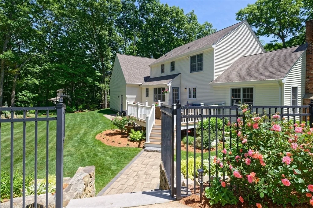 Photo of 101 Hunter Rd