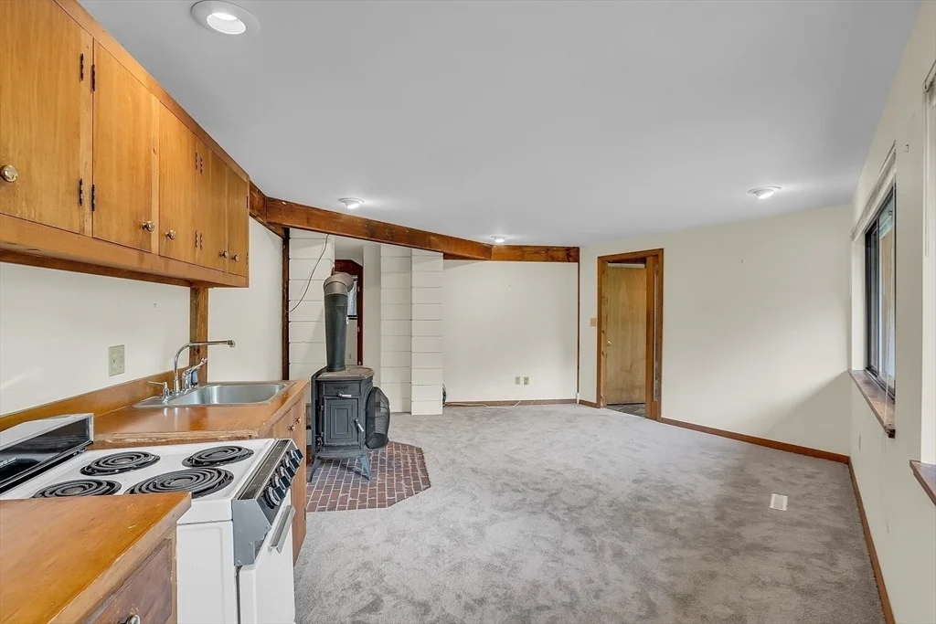 Photo of 112 Littleton County Rd