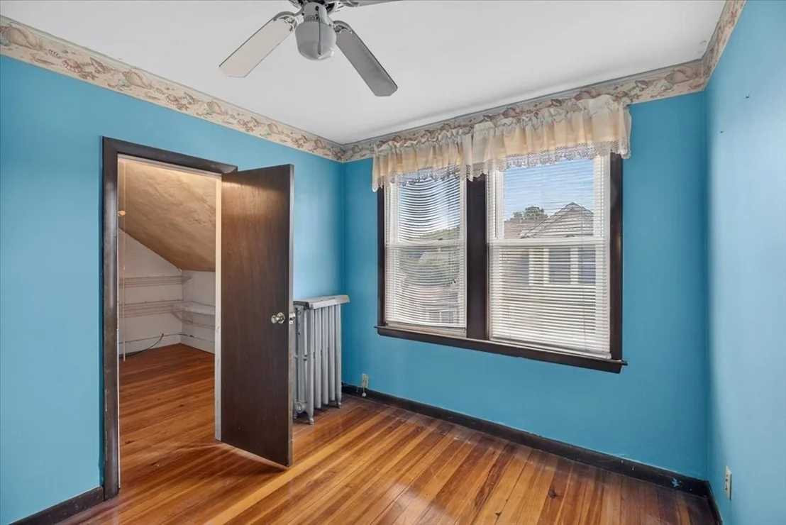 Photo of 35 Lorraine St