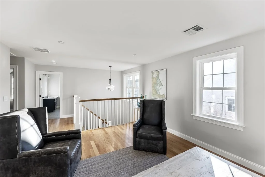 Photo of 105 Plain St