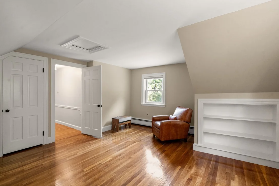 Photo of 60 Plain Road