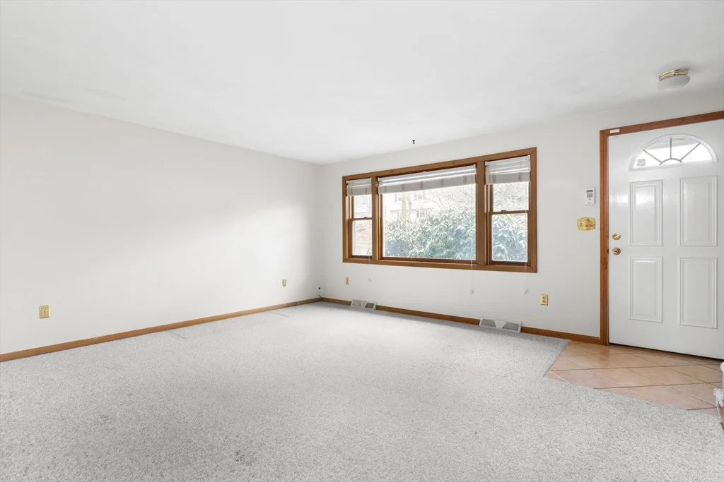 Photo of 44 Sylvanus Wood Ln