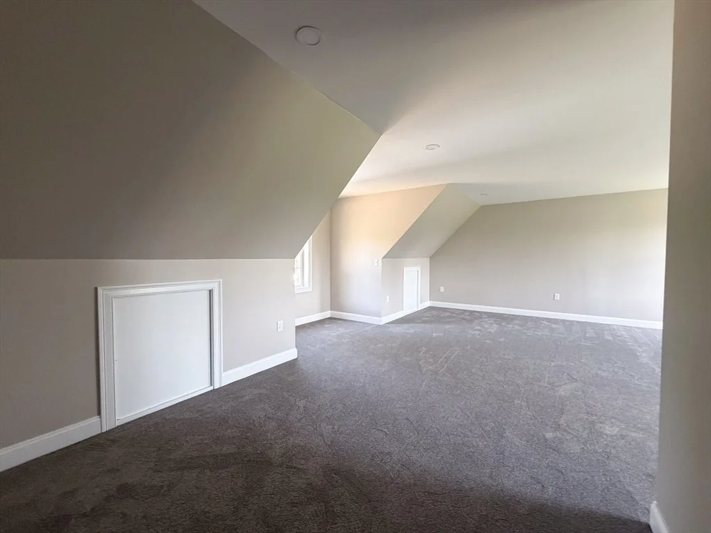 Photo of 555 Neck Road