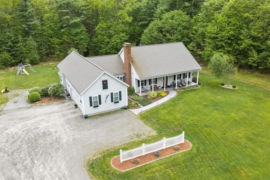 Photo of 175 State Rd