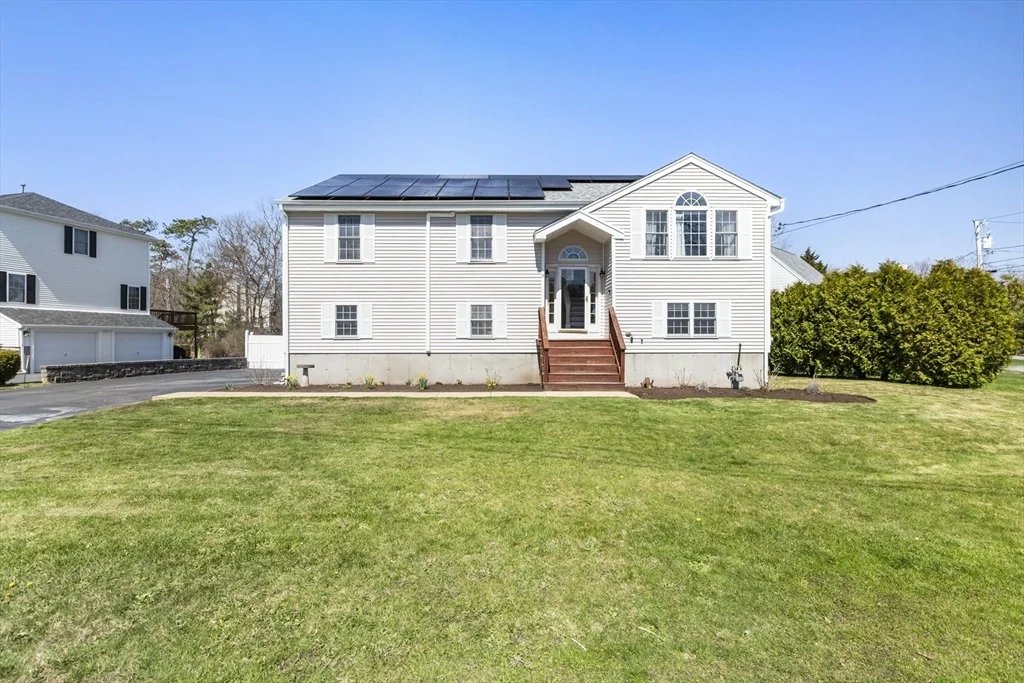 Photo of 18 Forestview Dr