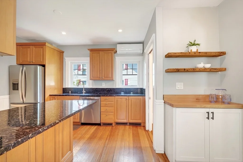 Photo of 45 Maple Rd