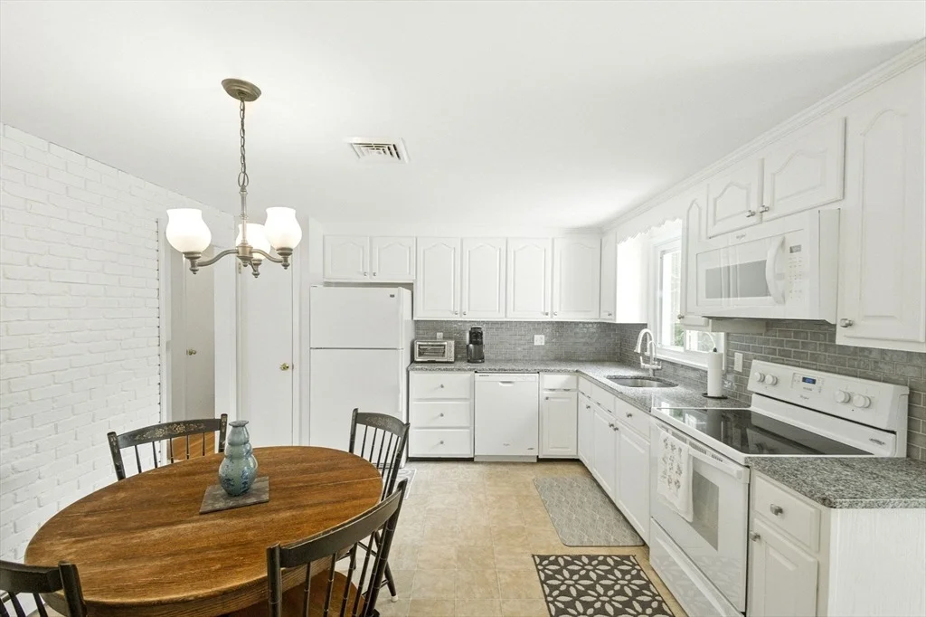 Photo of 5 Brookside Circle