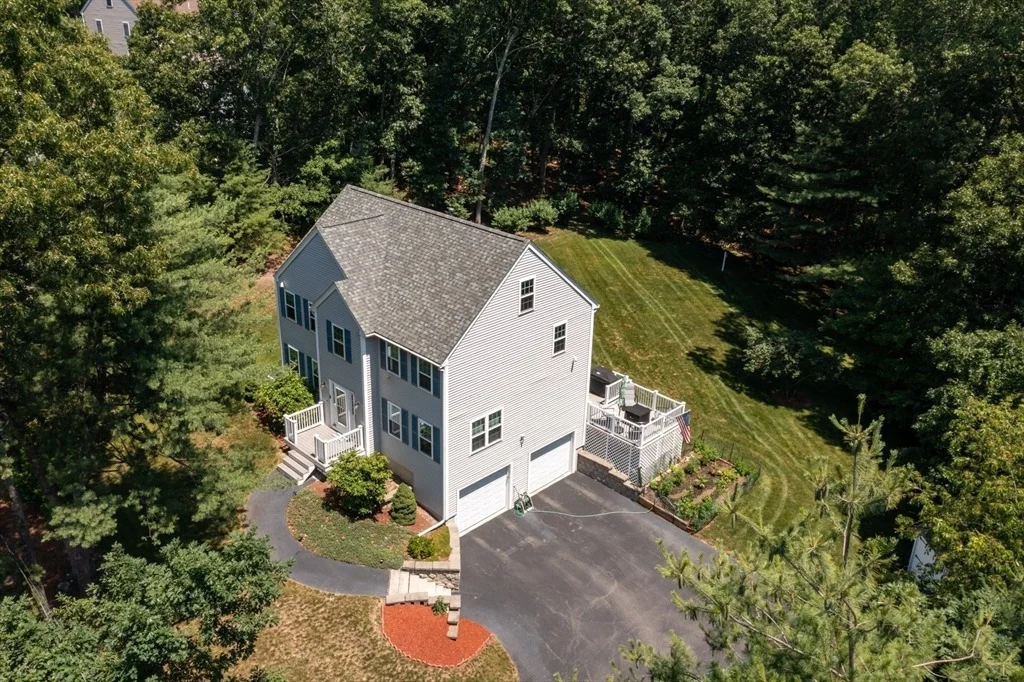Photo of 2 Palm Ave