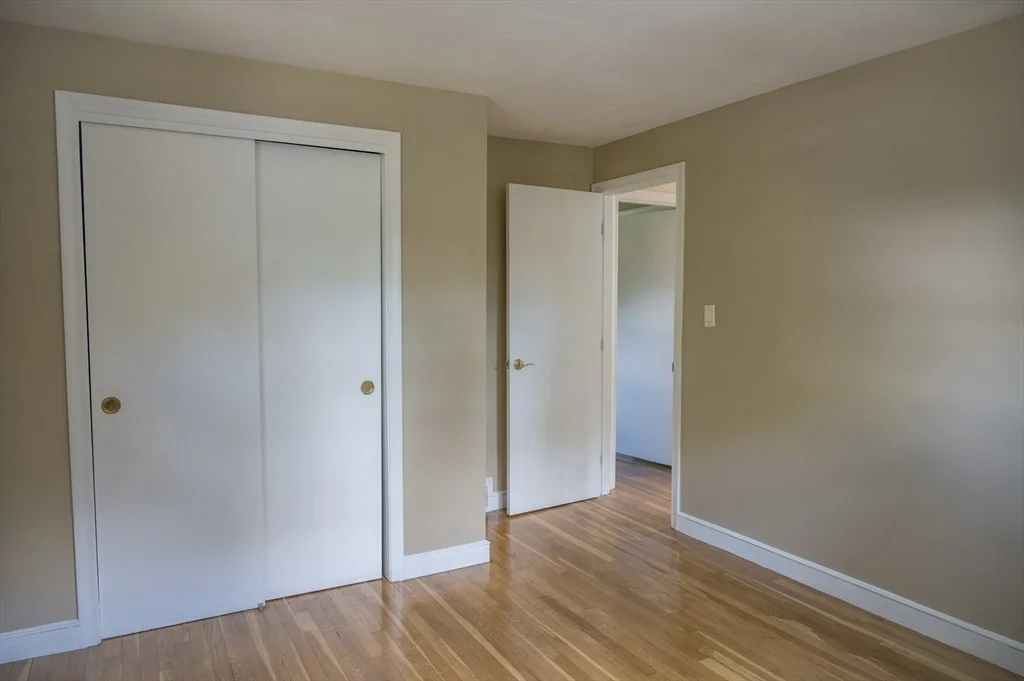 Photo of 21 Debra Ln