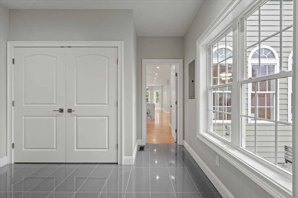 Photo of 241 Lake Ave