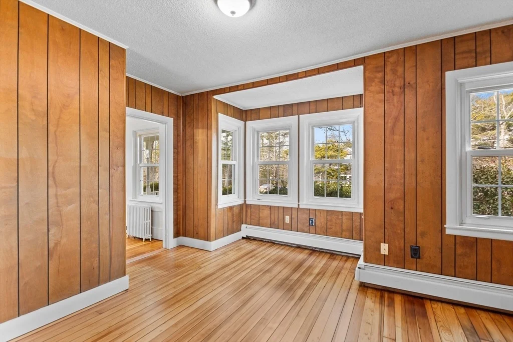 Photo of 10 Puritan Rd