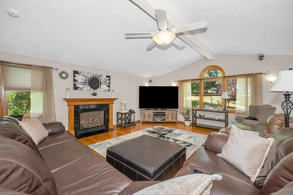 Photo of 6 Surrey Rd