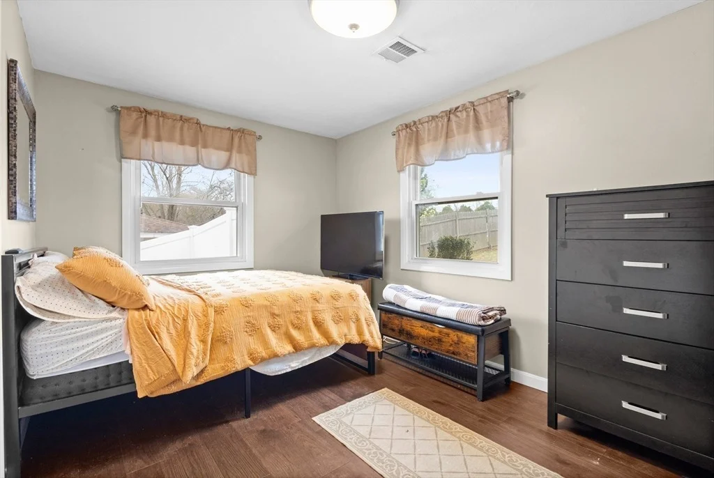 Photo of 201 Caroline Dr