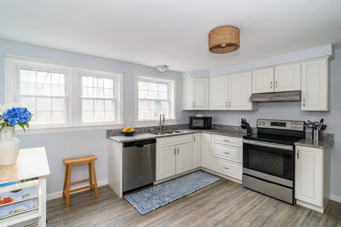 Photo of 2 Sawmill Cir