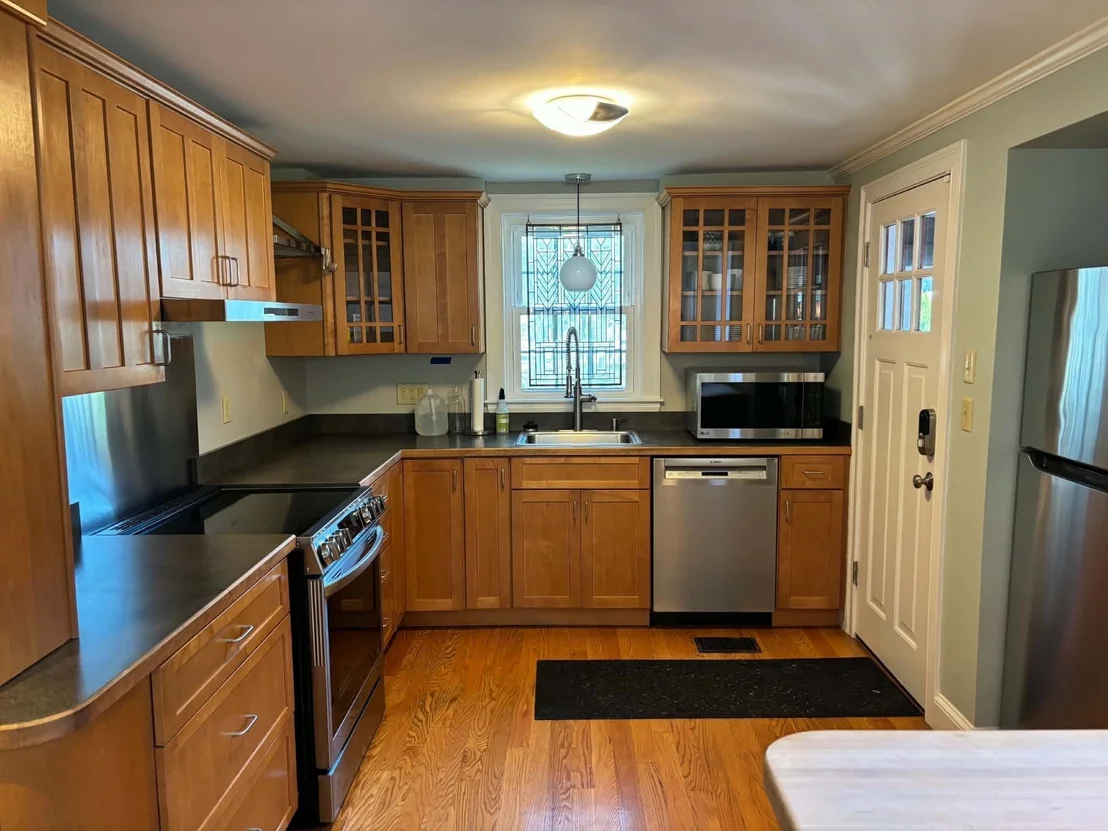 Photo of 896 East St