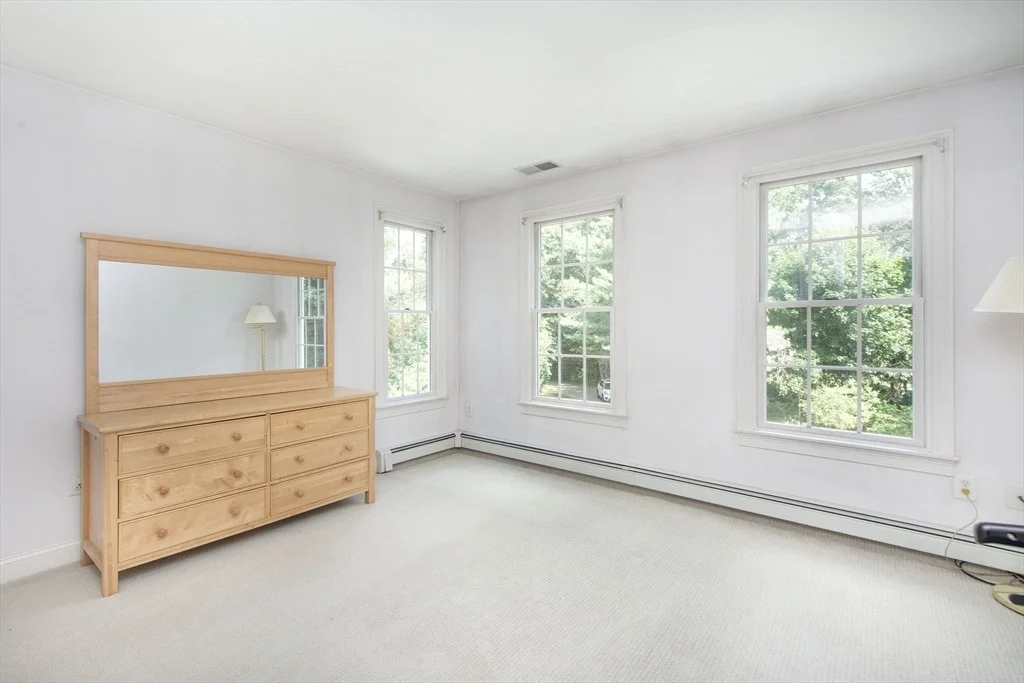 Photo of 185 Booth Hill Rd