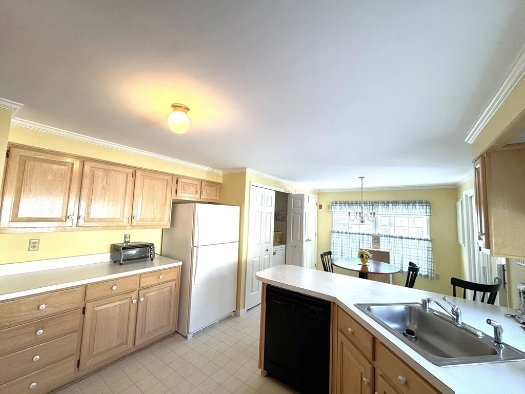 Photo of 6 Edgewood Drive