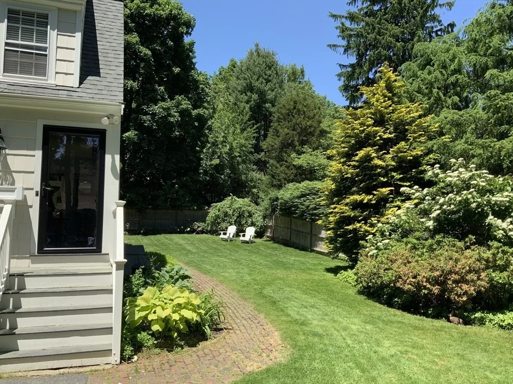 Photo of 16 Denton Rd