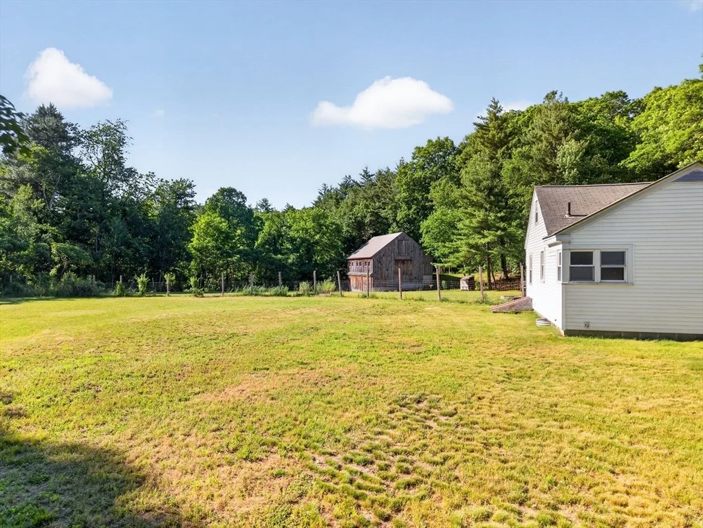 Photo of 4 Hamilton Hill Rd