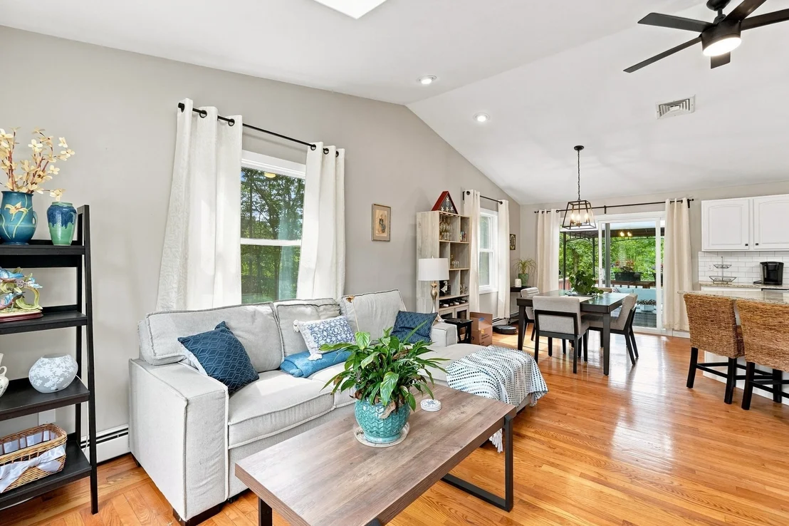 Photo of 32 Mountaindale Rd