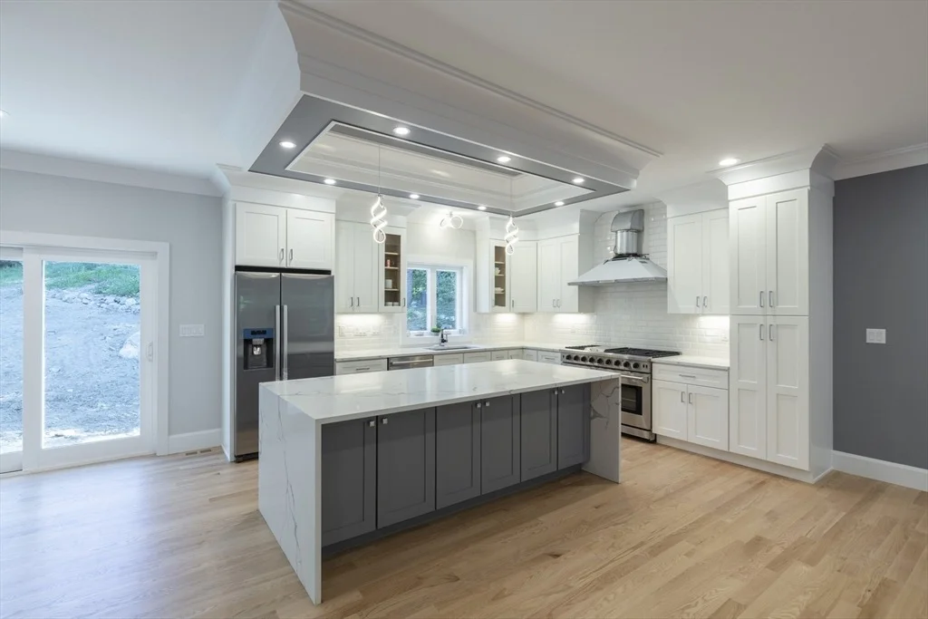 Photo of 239 Hardy Pond Road