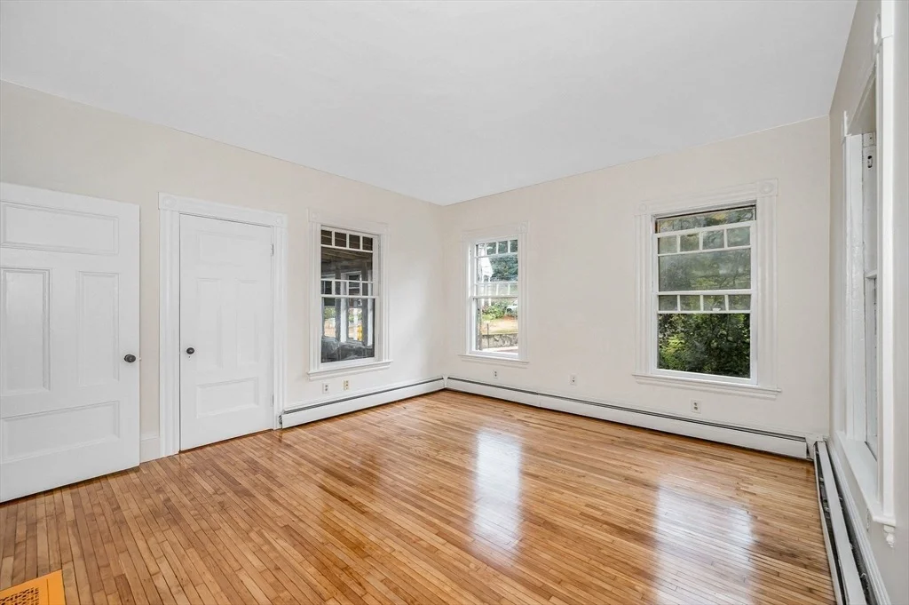Photo of 82 Lincoln Ave