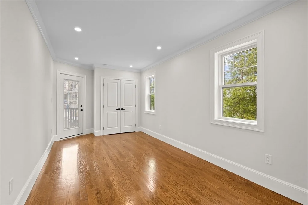 Photo of 14 High Street