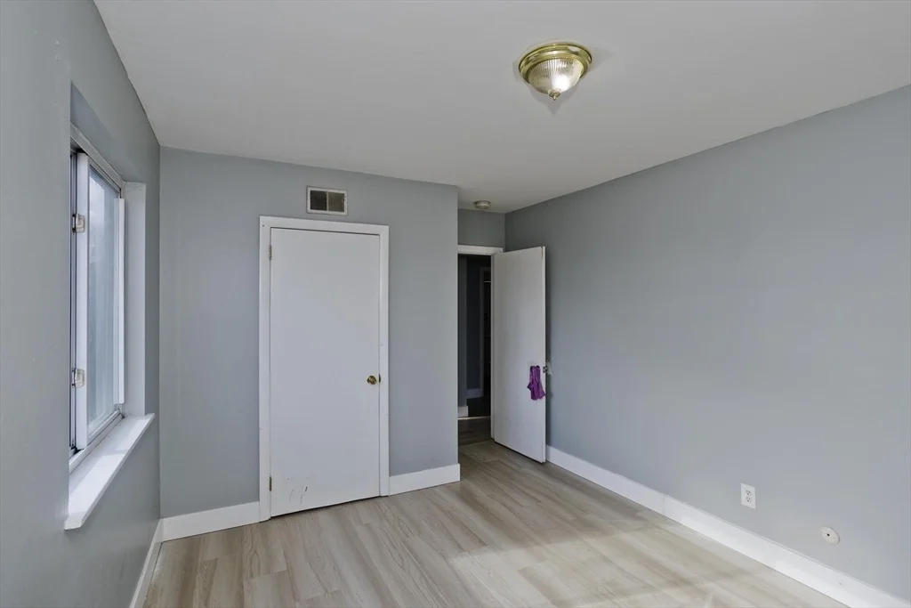 Photo of Unit 10 at 239 Glasgow St