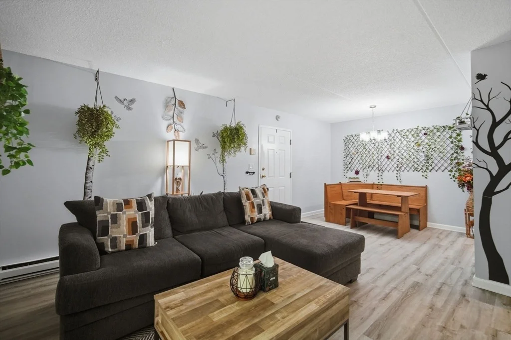 Photo of Unit G at 32 Maple Crest Cir