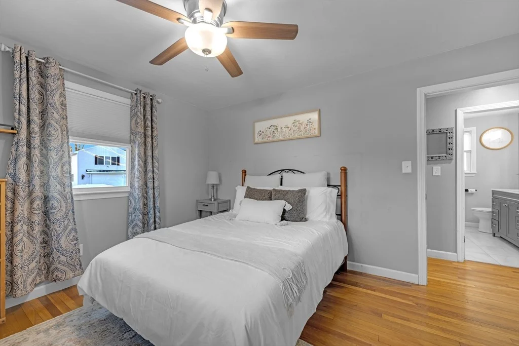 Photo of 8 Sunset Dr