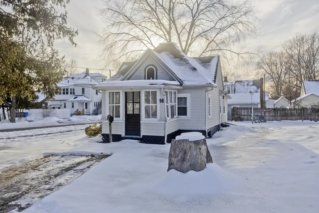 Photo of 98 Ellsworth Ave