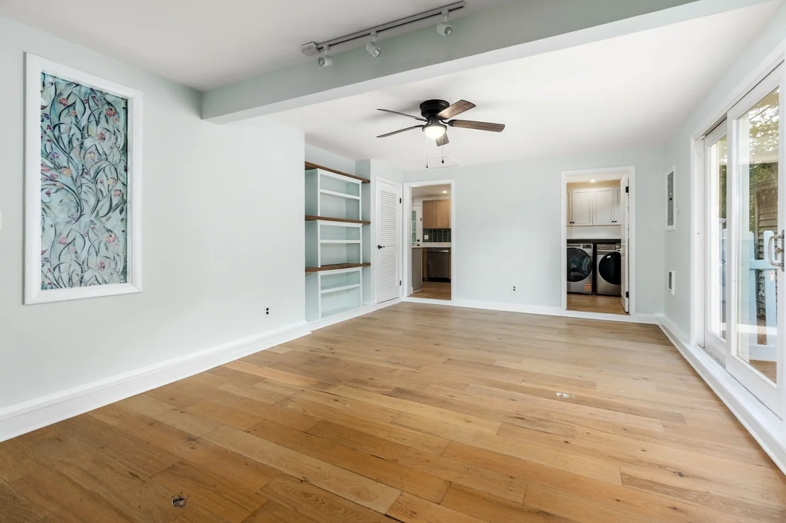 Photo of 1 Amory Ave
