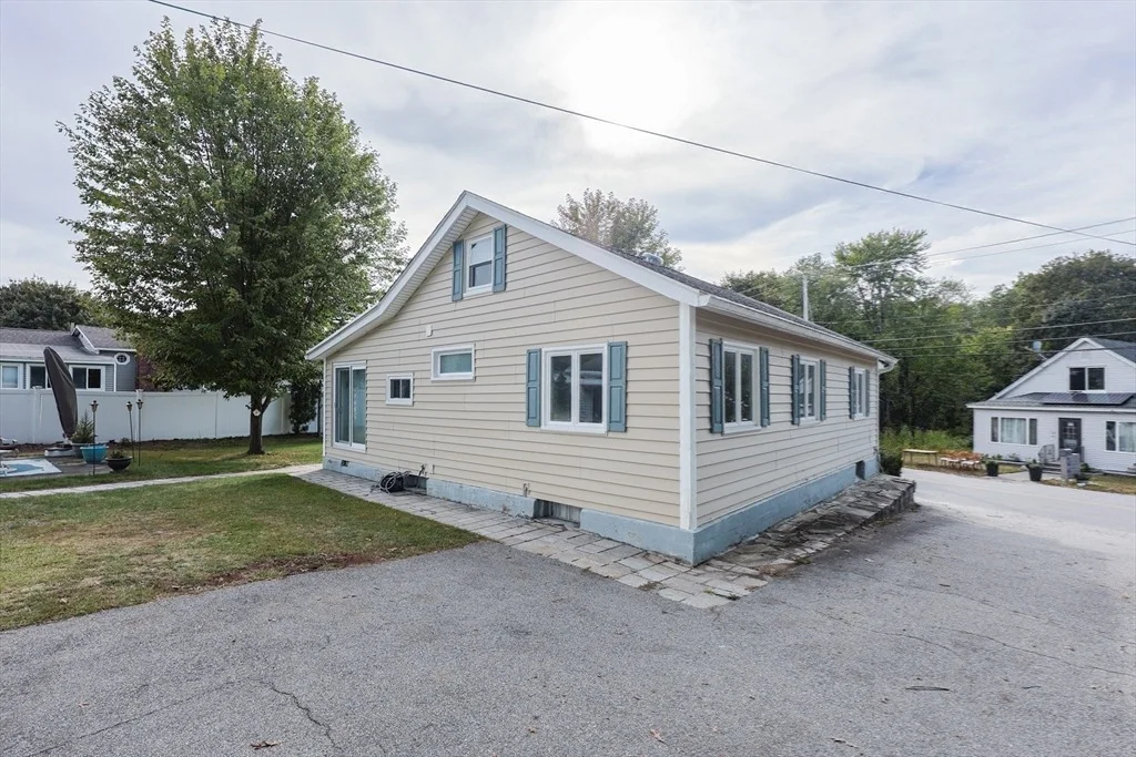 Photo of 157 Old Rd