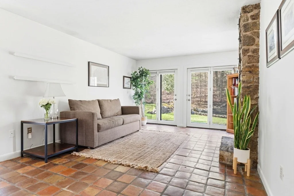 Photo of 40 Kennel Hill Drive