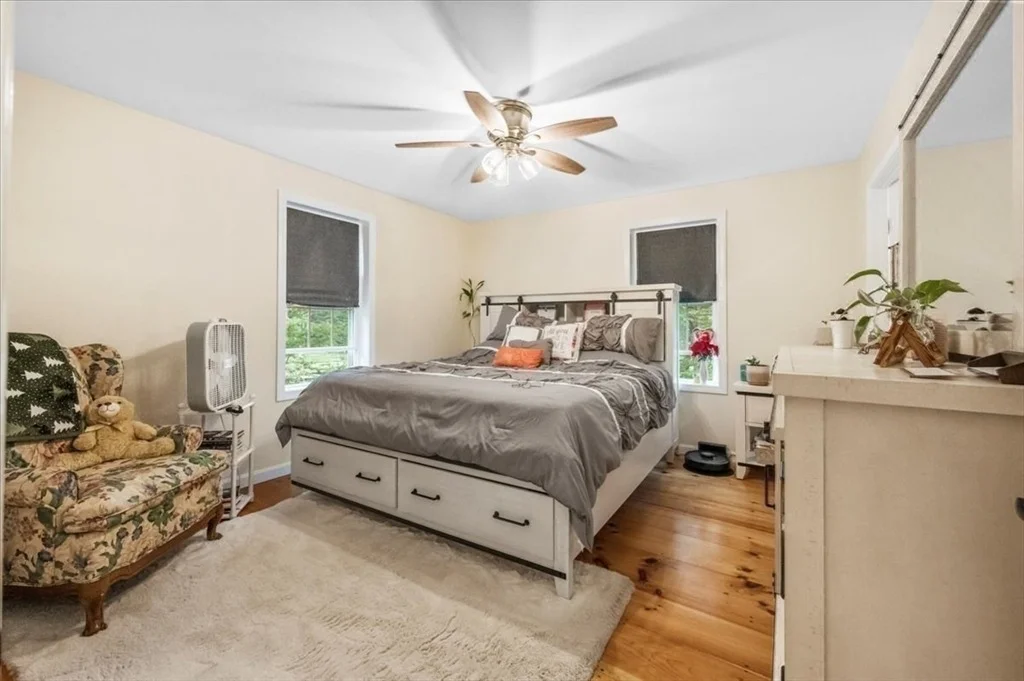 Photo of 1085 Southbridge Rd