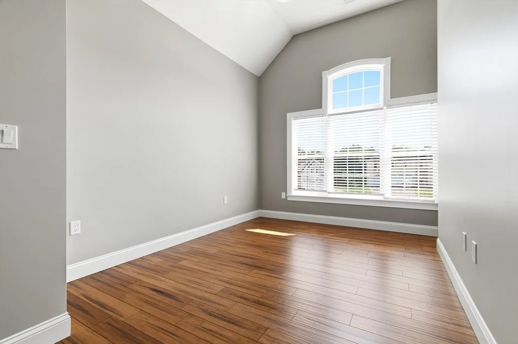 Photo of 80 Oregon Ave