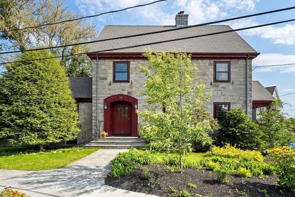 Photo of 82 Richfield Rd