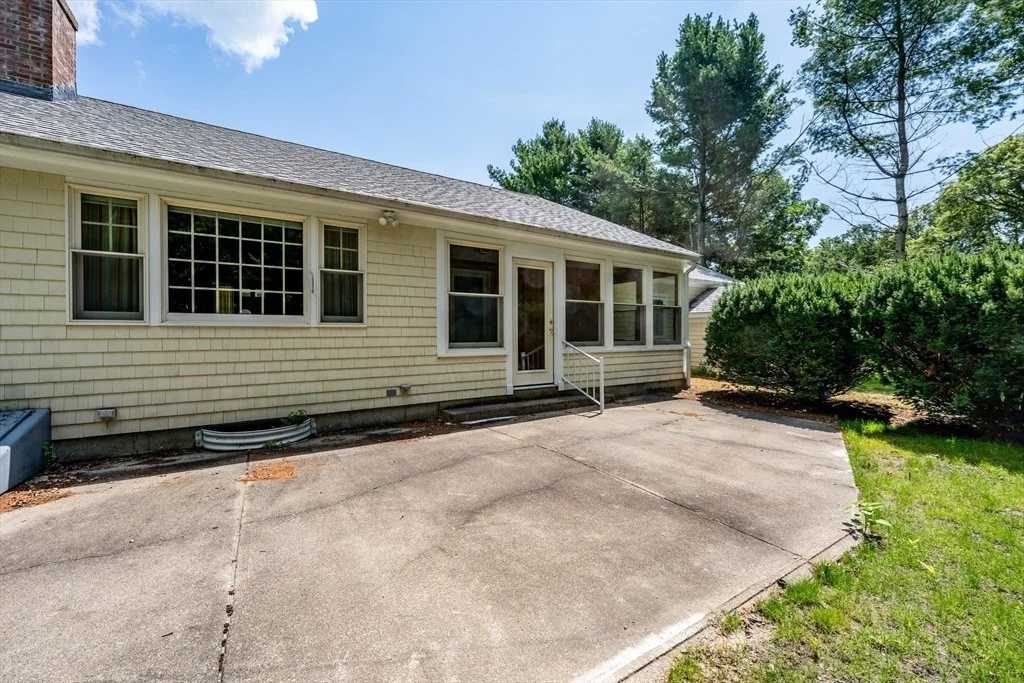 Photo of 61 White Oak Trl