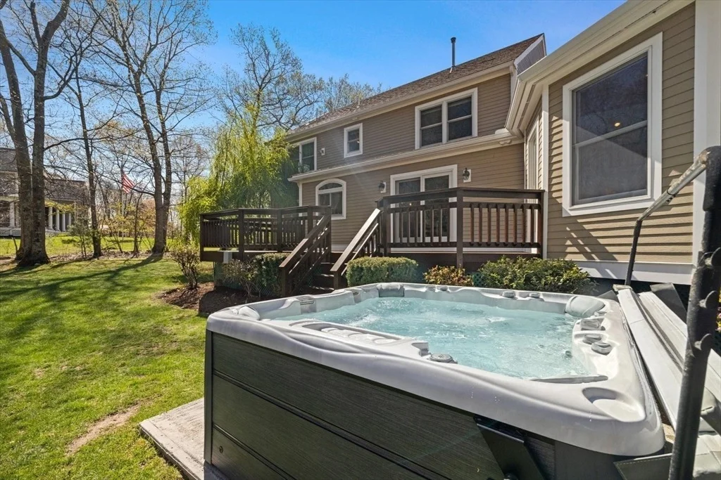Photo of 10 Fatima Dr