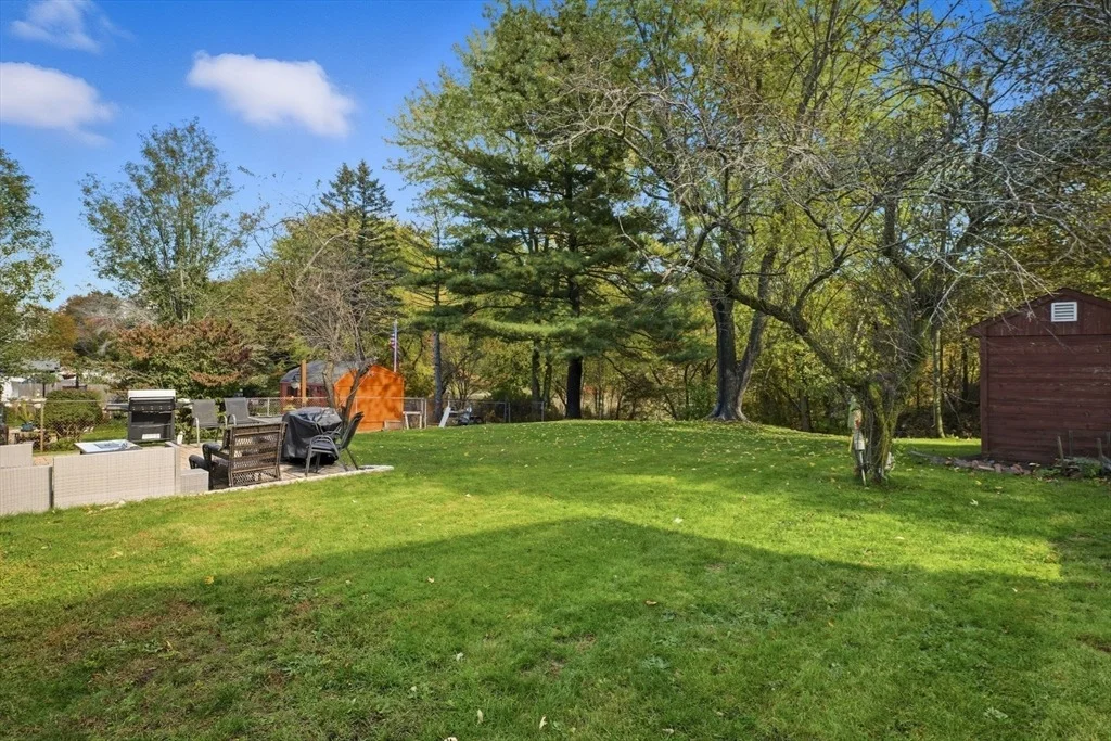 Photo of 39 Gallows Hill Rd