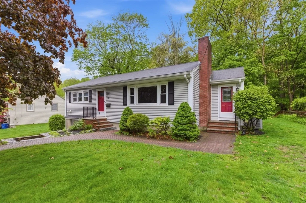 Photo of 141 Pine Ridge Rd