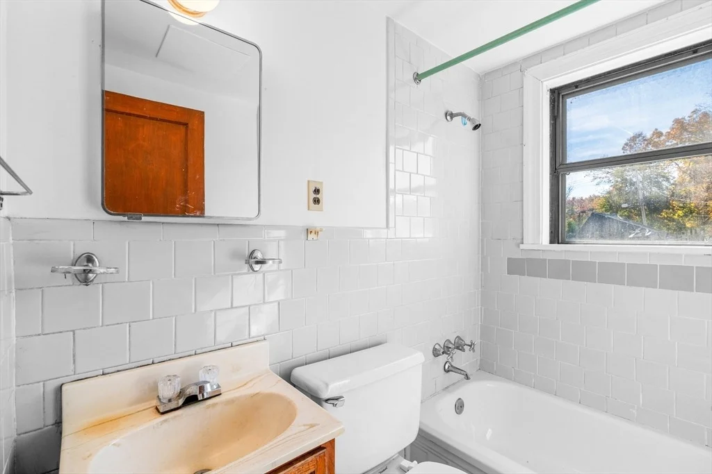 Photo of 6 Kendal Dr