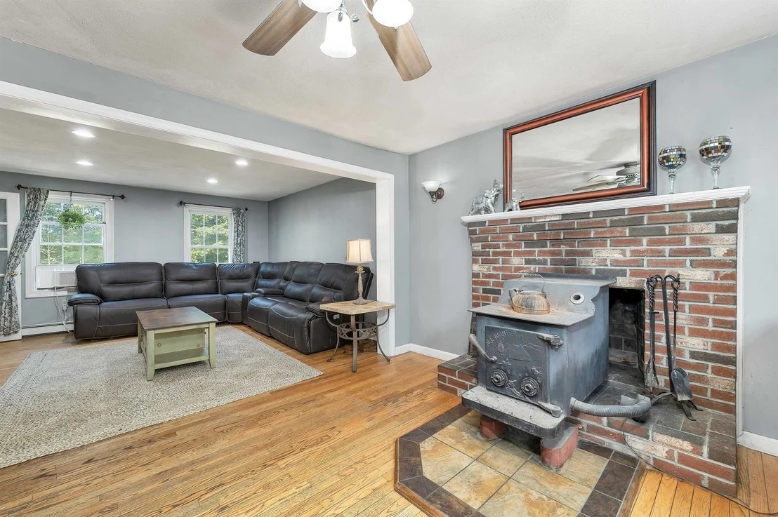 Photo of 197 Grapevine