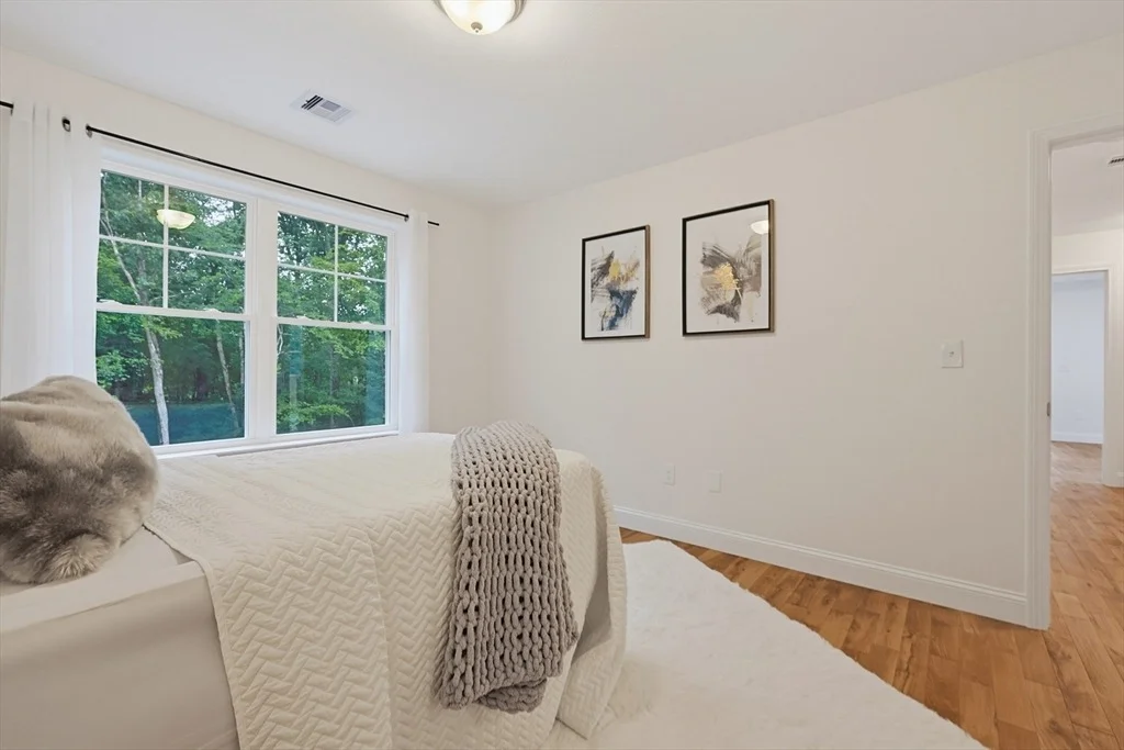 Photo of 16 Ledge Hill Ln