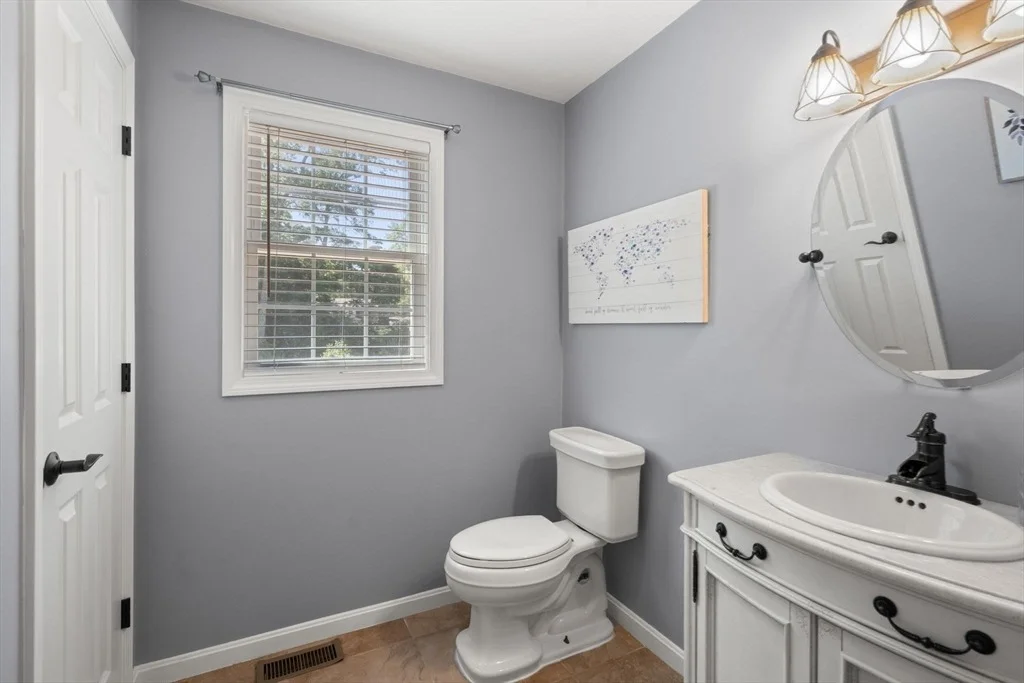 Photo of 9 Devol Ave
