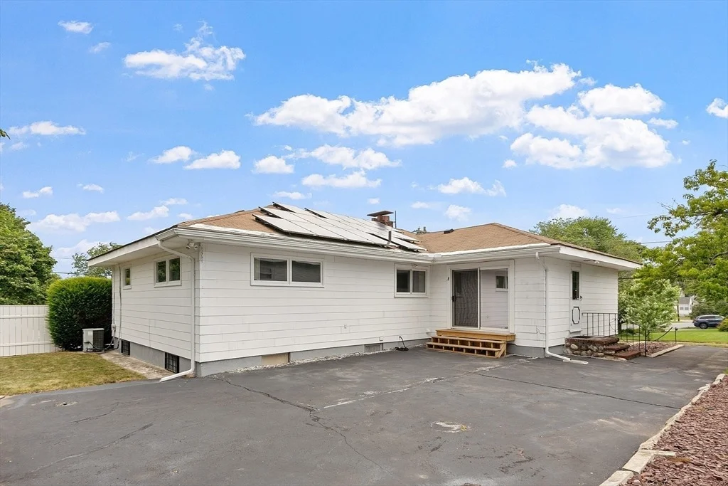 Photo of 33 Durso Ave.