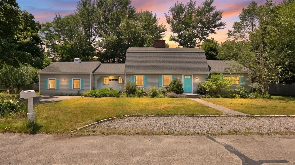 Photo of 25 Manor Way